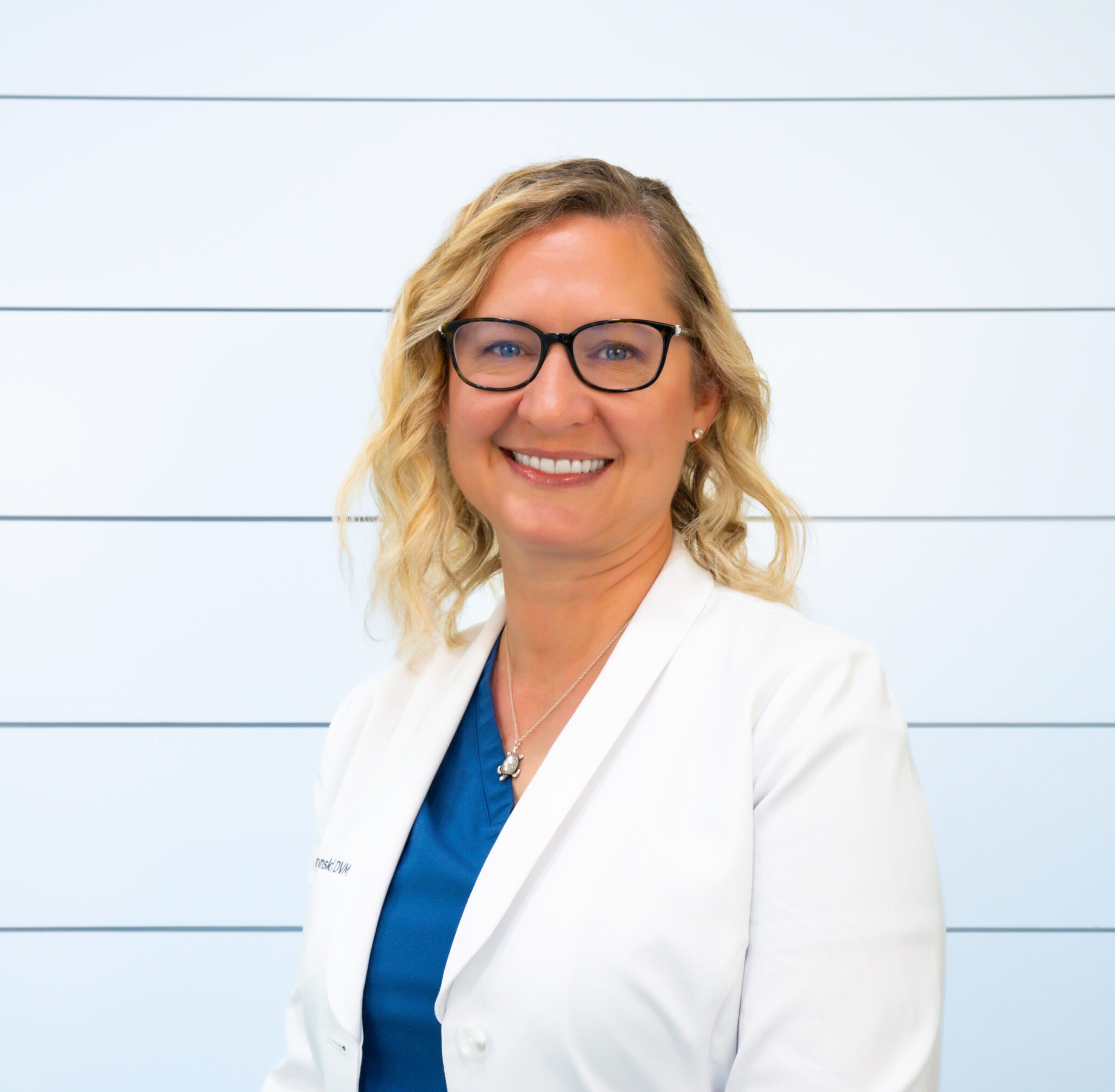 Dr. Anne Lozynski